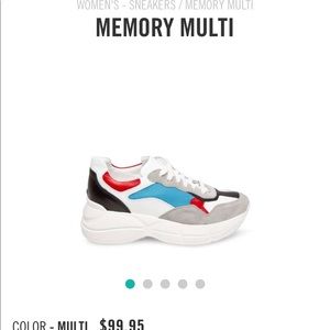 Steve Madden Memory Multi